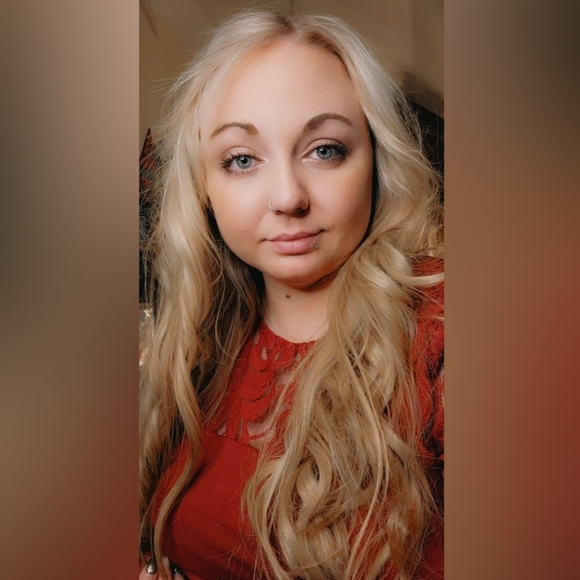 Meet your Posher, Laurelle - Picture 3 of 4